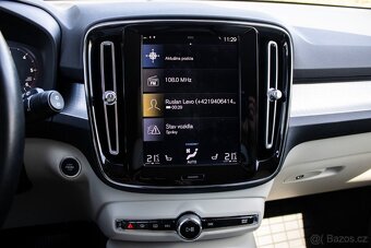 Volvo XC40 D4 Momentum (2018) - 15