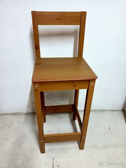 Prodám hezký barový stůl + 2 barové židle - 15