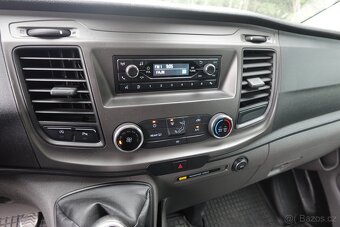 FORD TRANSIT CUSTOM L2H1 6MÍST 2.0TDCI KLIMA - 15