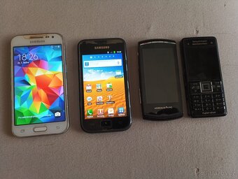 Mobily různé značky - 15