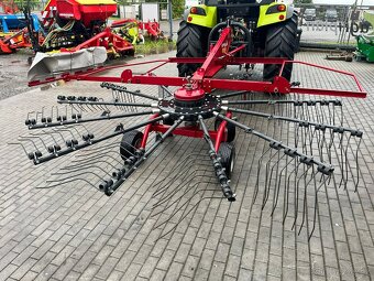Shrnovač píce, sena FARM LAND KS 460 ZÁNOVNÍ STAV - 15