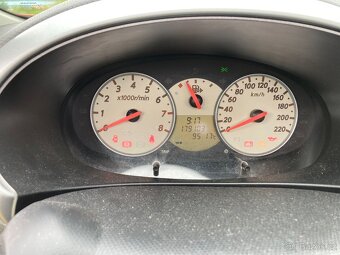 Nissan Micra Cupé Cabrio - 15