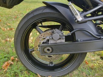 Prodám Yamaha FZ6 FAZER najeto 19 586km - 15