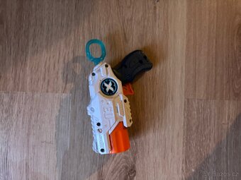 set nerf pystolí - 15