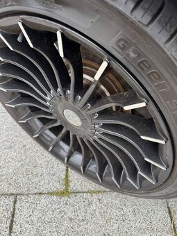 BMW 550i GT, V8 M-POWER, originál M - na splátky pro všechny - 15