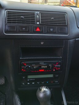 VW Golf IV 1.9TDi 74kw,2002,SPECIAL,ALU R17,Nová STK - 15