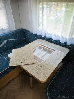 Rodinný karavan Burstner Ventana 530 tk - palandy - 15