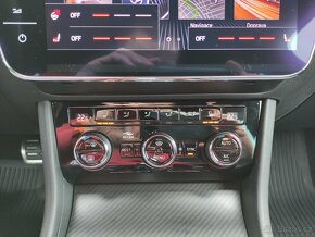 Škoda Superb III DSG SPORTLINE ACC DCC COLUMBUS TAŽNÉ - 15
