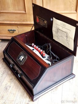 Velké starožitné rádio RCA, AR-919, USA, 1925 - 15