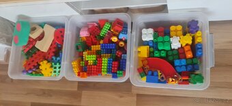 Hračky různé i nové  auta,batohy,puzzle.... - 15