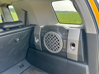 Toyota FJ Cruiser 2. majitel zakoupeno nové v EU - 15