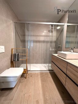 Prodej novostavby luxusního apartmánu 3+kk s výhledem na moř - 15