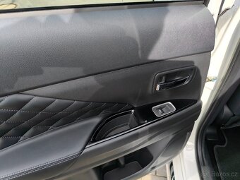 Mitsubishi Outlander PHEV 2.4 4×4 Intense+, 2021 - 15