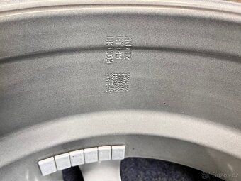 5x100 R16 Orig. alu disky Lexus CT , IS - 15