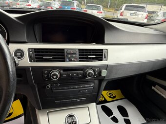 BMW 318D 2.0 2010 - 15