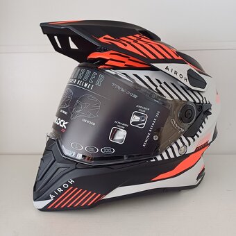 Enduro moto přilba Airoh COMMANDER - 15