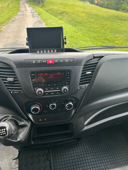 Predám prepravník na kone IVECO - 15