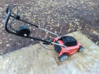 Zahradní elektrická sekačka DOLMAR EM-33 - 15