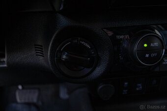 Toyota Hilux DC 2.8 I D-4D Invincible 4x4 A/T - 15
