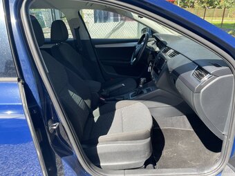 Škoda Octavia 1.6 TDi 81kW DSG Navigace, Tempomat - 15