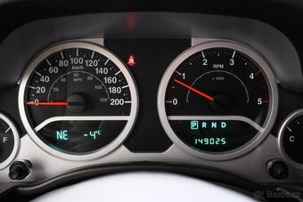Jeep Wrangler 2.8 CRD Sport A/T - 15