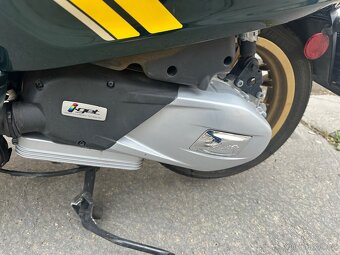 Vespa Sprint 150 Racing Sixties 2021 - 15