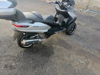 Piaggio mp3 500 ABS,ASR cz doklady v ceně šedá - 15