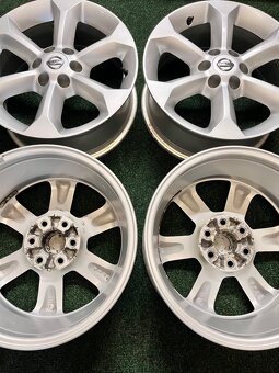 6x114,3 R17 Originál Alu Nissan Navara - ET 30 - 15