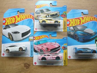 AUTÍČKA HOT WHEELS - 15