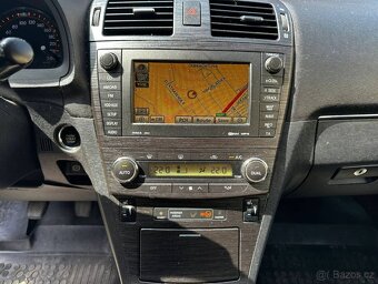 Toyota Avensis combi 2.2 D-4D Exclusive - 15