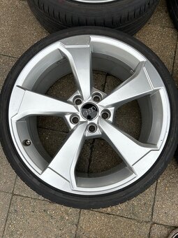 Audi Rotor r19 - 15