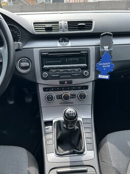 VW PASSAT B7 2.0TDI 103KW DIGI KLIMA VÝHŘEVY SENZORY TAŽNÉ Z - 15