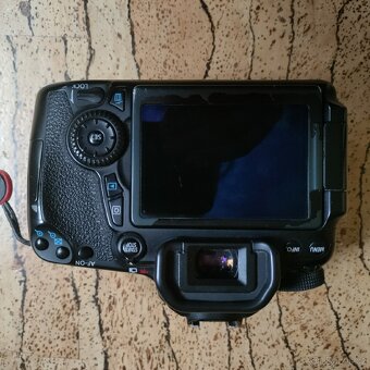 Predám profesionálnu Canon fototechniku - 15