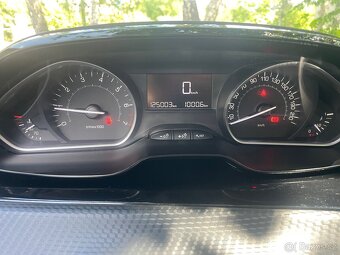 PEUGEOT 2008 1.2 81kw - 15