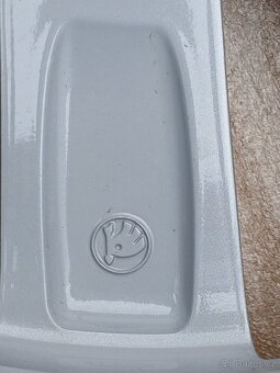 Pekna zánovní orig alu Škoda Superb 215/55/17 - 15