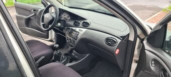 Ford Focus combi 1,8 tdci 74 kw.klima.07/2004 - 15