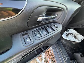 Dodge Grand Caravan - 15