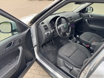 Škoda Yeti 2.0TDI 4x4 Tažné ČR původ KRÁSNÝ STAV - 15