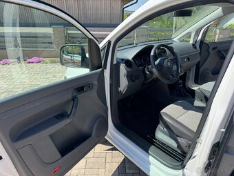 Volkswagen Caddy Maxi 2,0 TDi 81kW 2x šoupačky Webasto 4x4 - 15