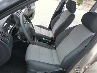 Škoda Roomster 1,4 16V,63kW,KLIMA,VÝHŘEV,SERV - 15