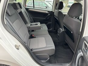 VW Golf Sportsvan 1,6 Tdi 81Kw CML 1.majitel Tažné Serviska - 15