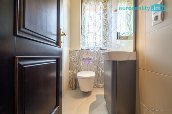 Prodej, rodinný dům, 314 m2, Karlovy Vary - Mezirolí - 15