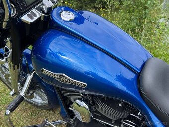 Harley-Davidson FLHTCUI Ultra Classic Electra Glide - 15