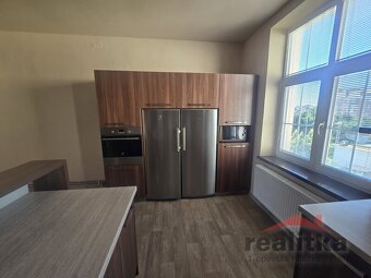 Prodej bytu 3+1, 89m2, Opava, ul. Stratilova - 15