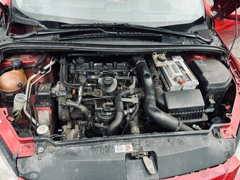 🚗 Peugeot 307 SW 2.0 HDI (7 míst) - 15
