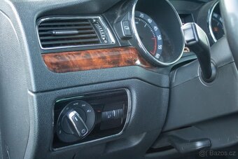 Škoda Superb Combi -125 kw Elegance 4X4 /AJ NA SPLÁTKY/ - 15