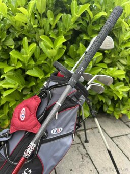 Prodám Top juniorský golfový set US Kids Golf, 60" - 15