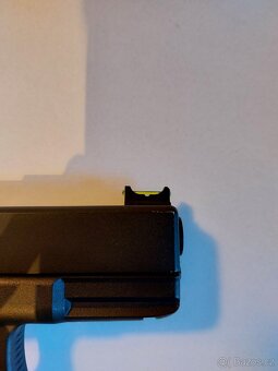 Prodám: WE GLOCK 19 GEN 4 - TOP STAV + SPOUSTA PŘÍSLUŠENSTVÍ - 15