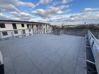 Pronájem novostavba bytu 2+kk 45m² + terasa 66m² + balkon - 15