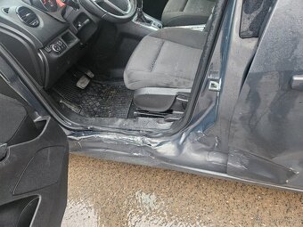 Opel Meriva 1.4T 103kw LPG automat 2015 - 15